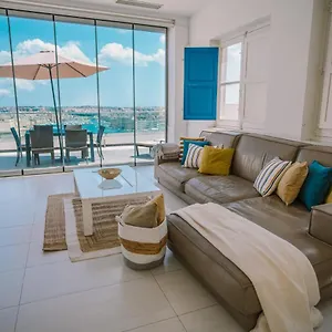 valletta-dream-penthouse.hotelssaintjulians.com/
