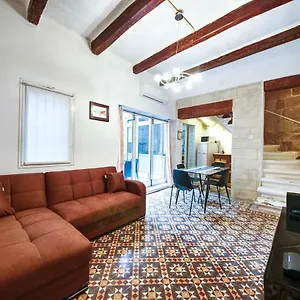 valletta-heritage-town-house-valletta.hotelssaintjulians.com/